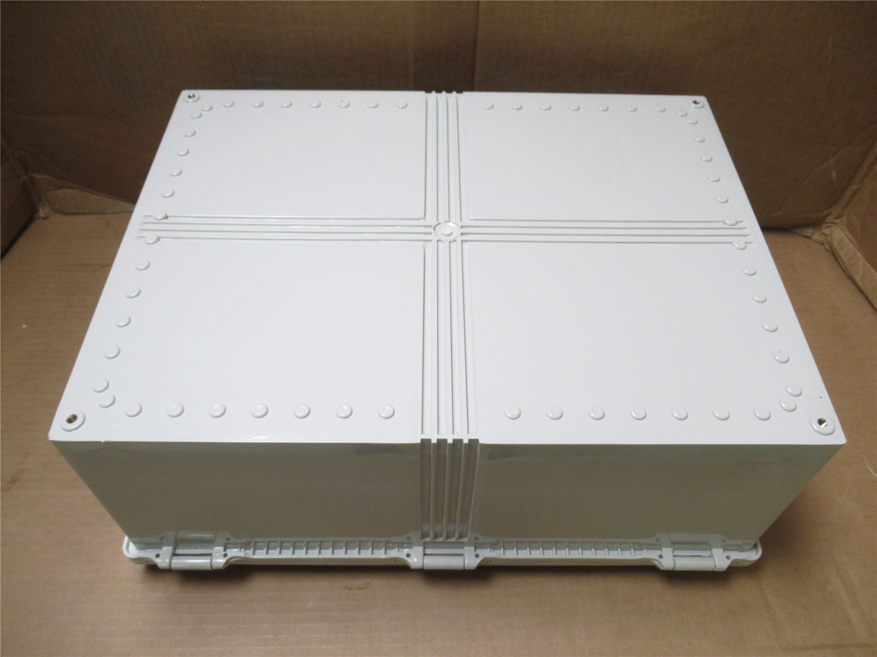 BUD NBB-10253; Plastic Enclosure 19.2" x 14.6" x 7.9" NEMA 4X