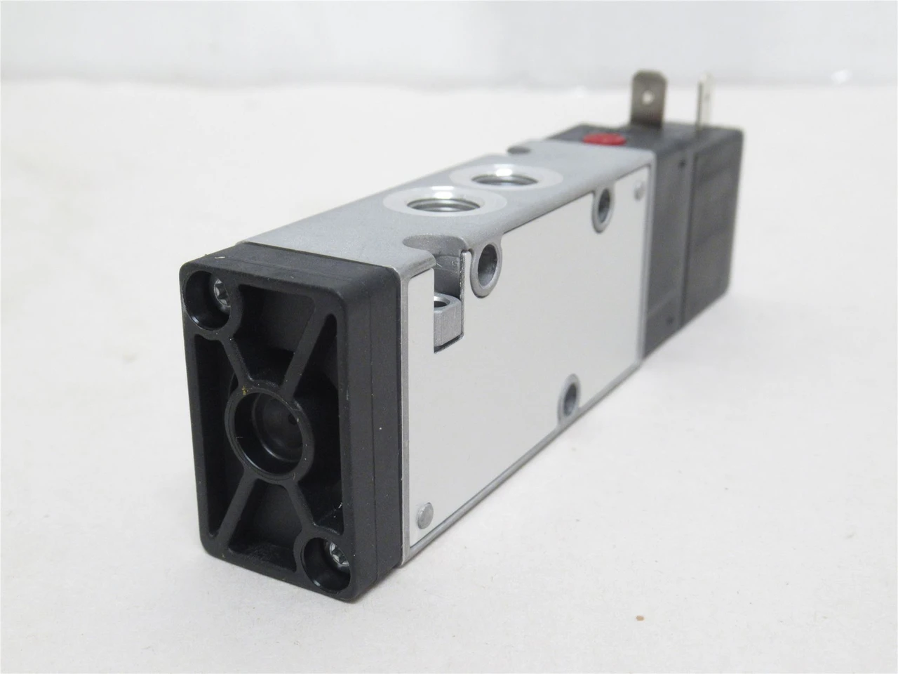 Norgren V60A513A-A213JB; Solenoid Valve 10BAR 24VDC G1/8 Port