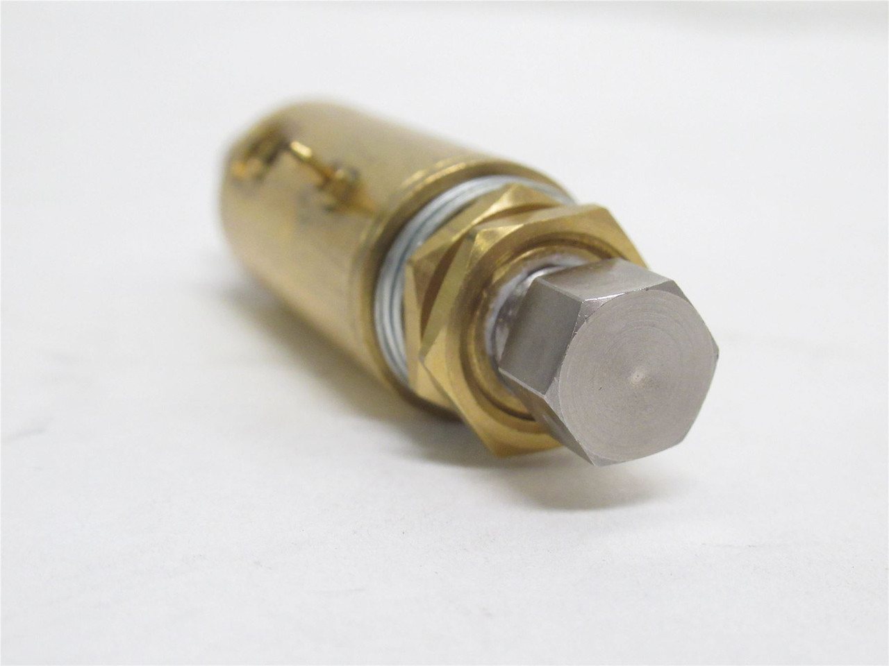 Clippard CS-0843; Brass Pneumatic Flow Control Valve; 1/8NPT