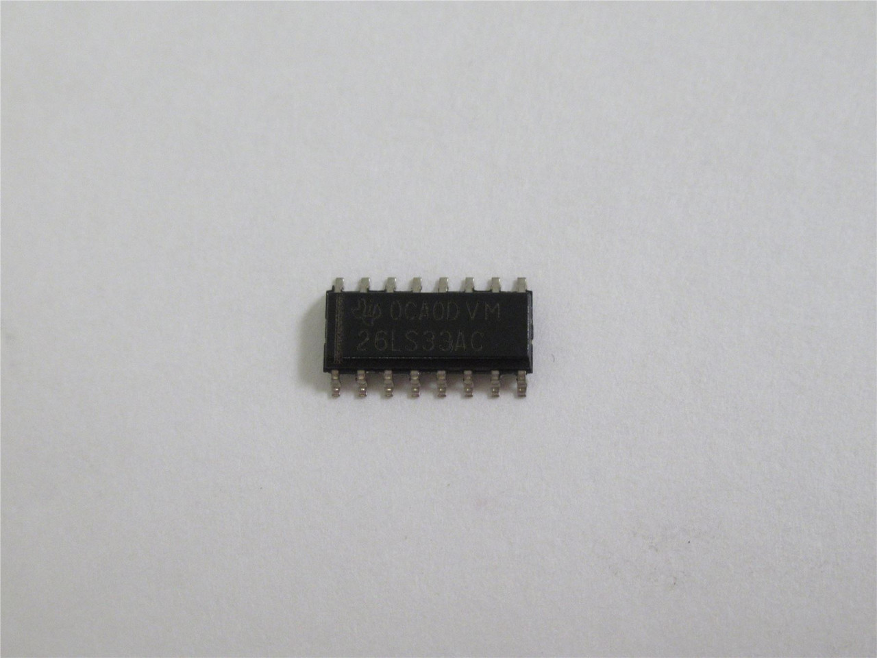 Texas Instruments 26LS33AC; Lot-44 Quad Diff.Line Receiver