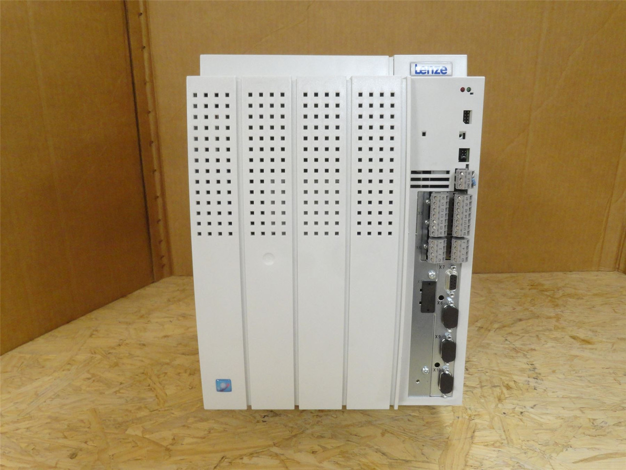 Lenze EVS9329-EPV100; Servo Drive 480VAC 53A 44KvA Input