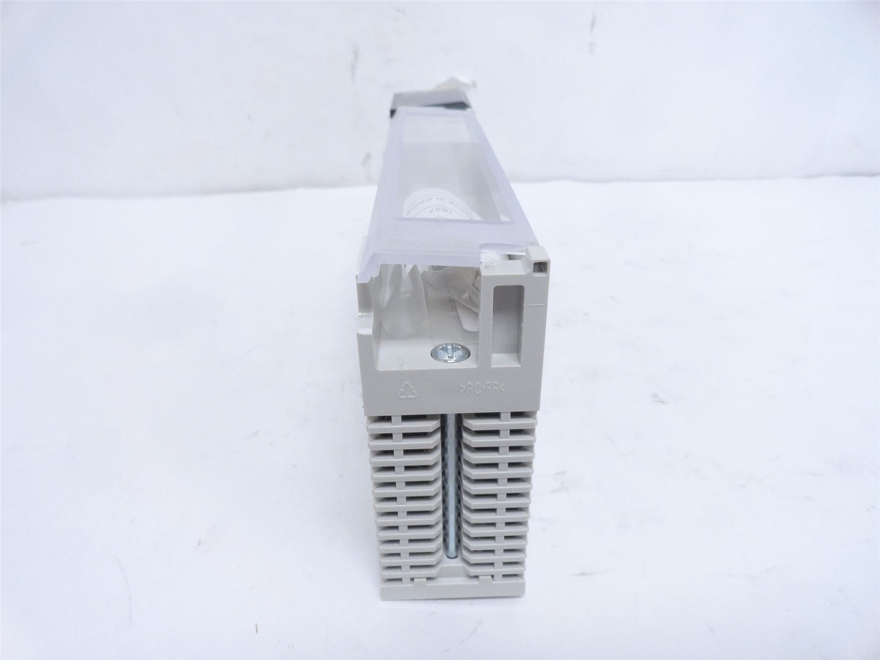 Schneider 140CRP93100; RIO Head End Adaptor Module 1544Mbit/s