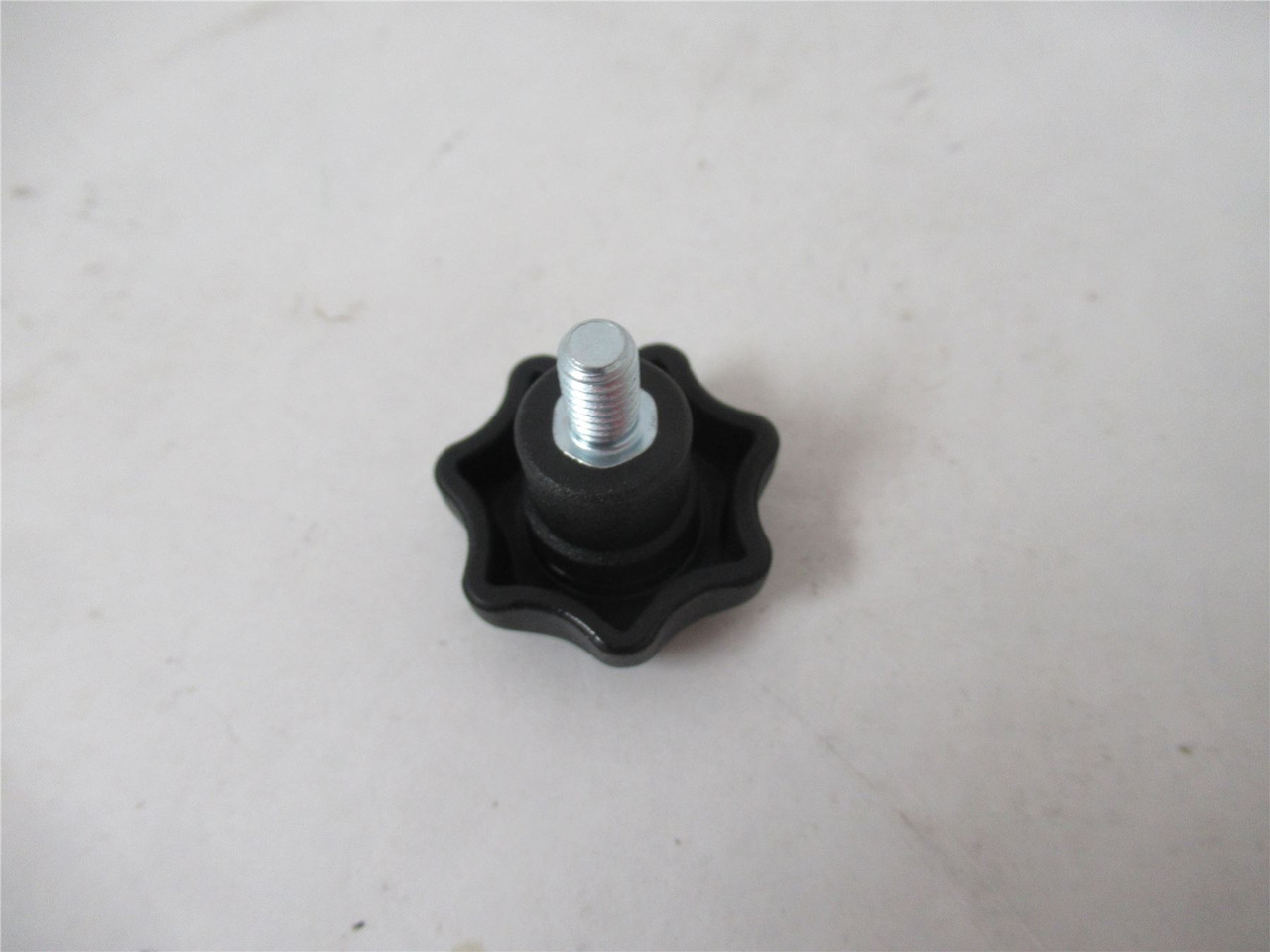 Bosch 9012375068; Lot-8 Knob Metric M6 x1.0x32x10  Stud