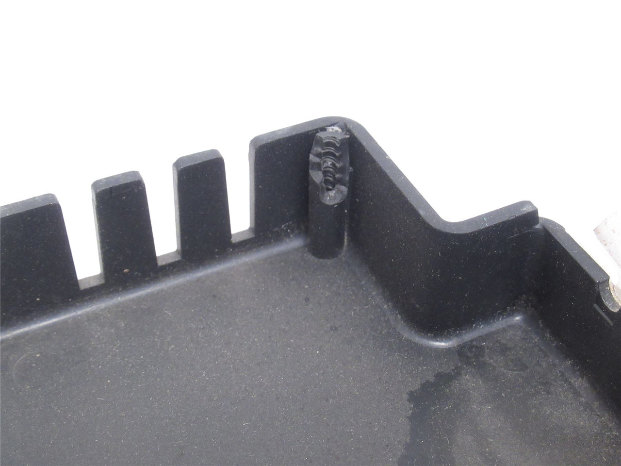 Square D 8030-HOM-221; SyMax Output Module 120VAC/DC; 8PT