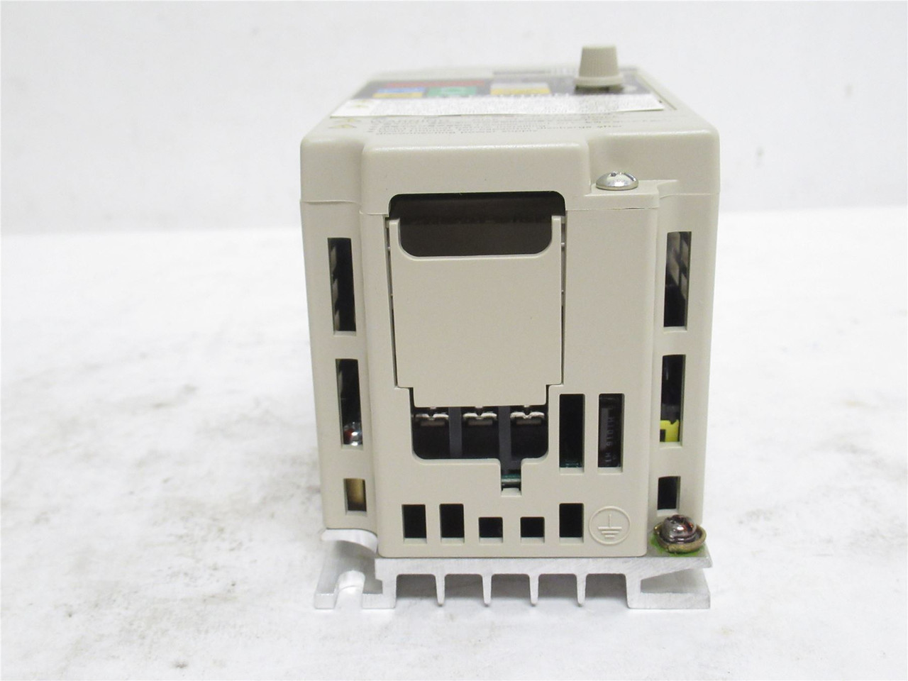 Omron 3G3JV-A1001; AC Drive 1Ph 115V IN / 3PH 230V 3.2A OUT