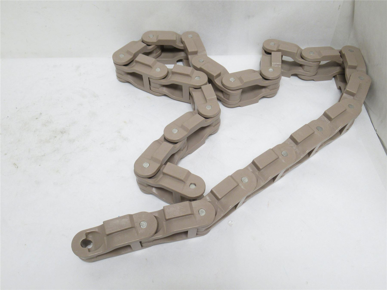 Rexnord N325WS; Table-Top Side-flexing Chain; 6' Long
