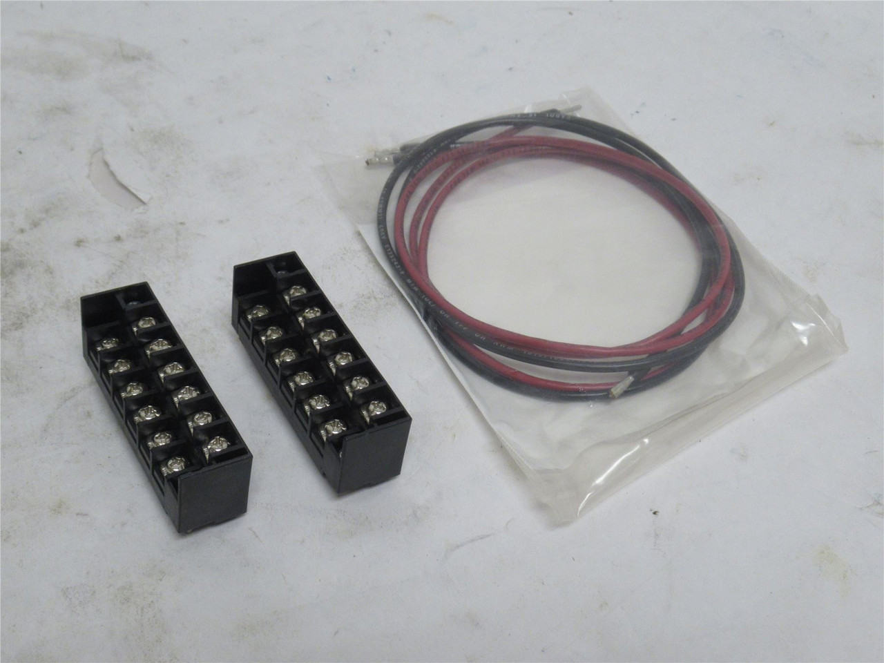 GE IC200UDR010-DK; Micro-Controller; 24VDC/240VAC; 7.mA