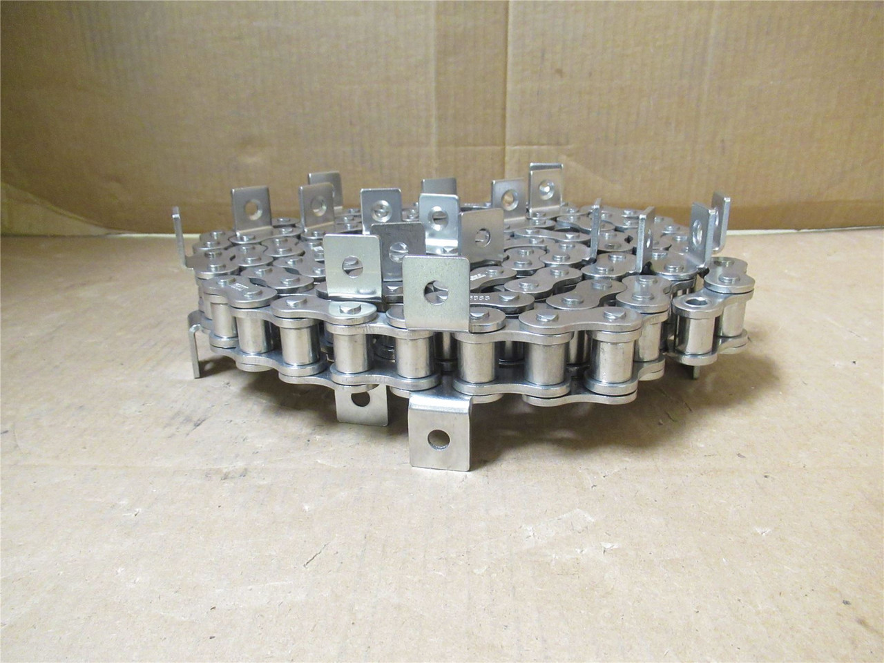 MFG- 101585; Special Metric Roller Chain #16; SS; 17' Long