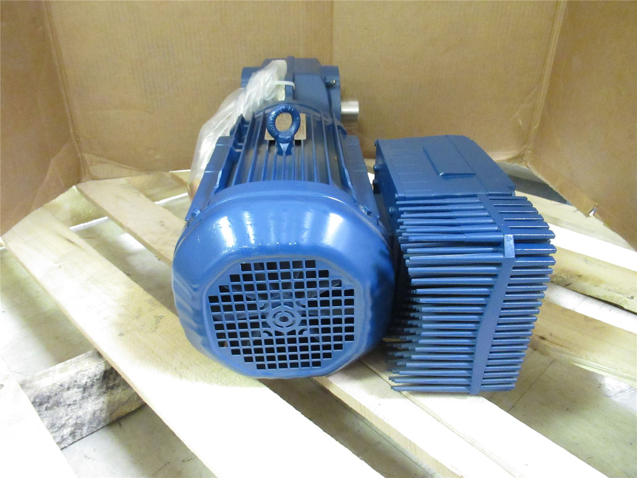 SEW KT57/TDRN100LM4/MM22/MO/DH; AC Gearmotor; 30.28:1 Ratio