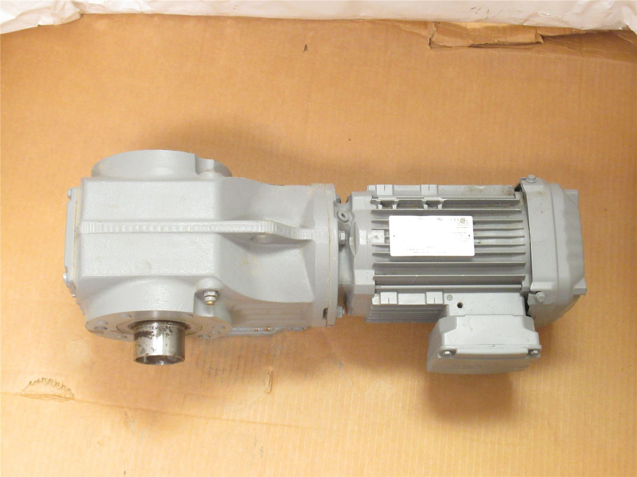 SEW K767/TDRN80M4; Gear Motor; 119.3-1 Ratio; 230/460VAC; 1HP