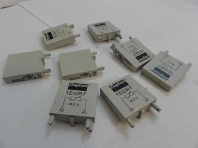 Dayton  1EGR7; LOT-8 Socket Module Relay; 2 Pin 120 VAC/VDC