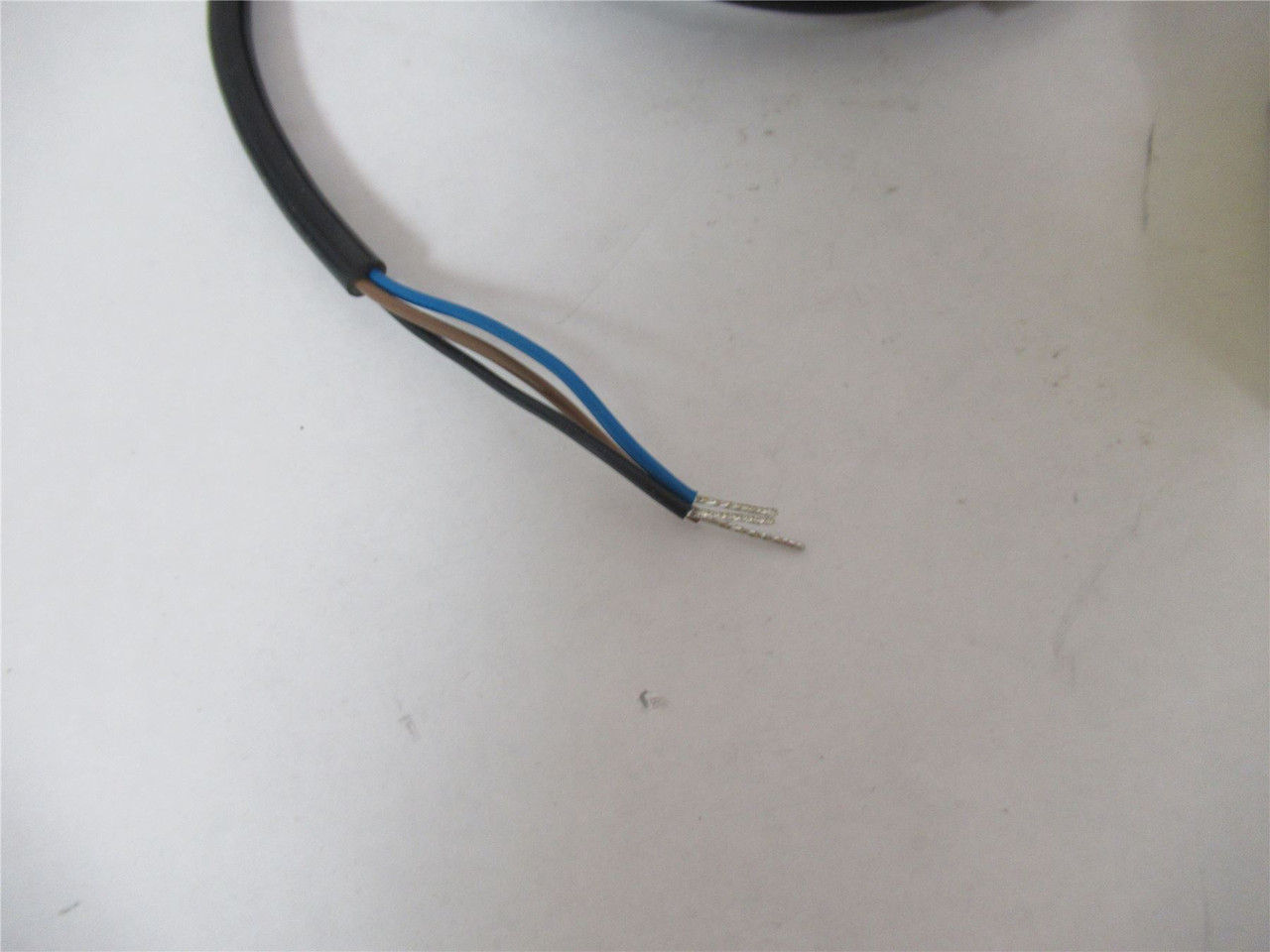 Banner SMA912D; Photo Sensor Range 30" Pre-wired 24V 2m Cable