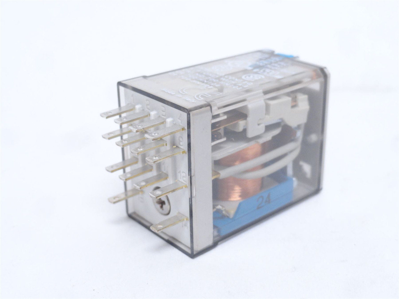 Allen-Bradley 700-HC24Z24-3; Relay 7A 120-240VAC; Coil: 24VDC