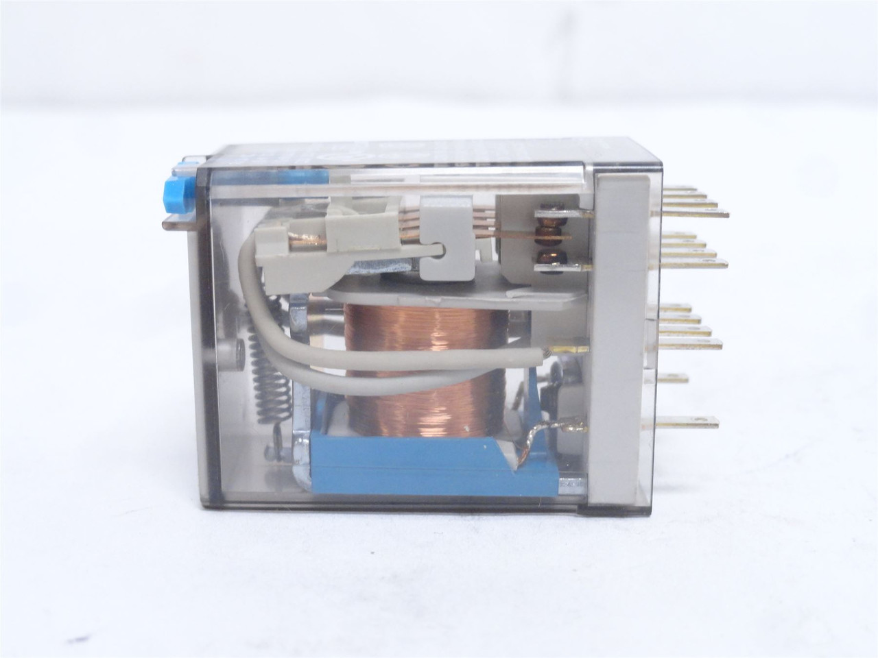 Allen-Bradley 700-HC24Z24-3; Relay 7A 120-240VAC; Coil: 24VDC