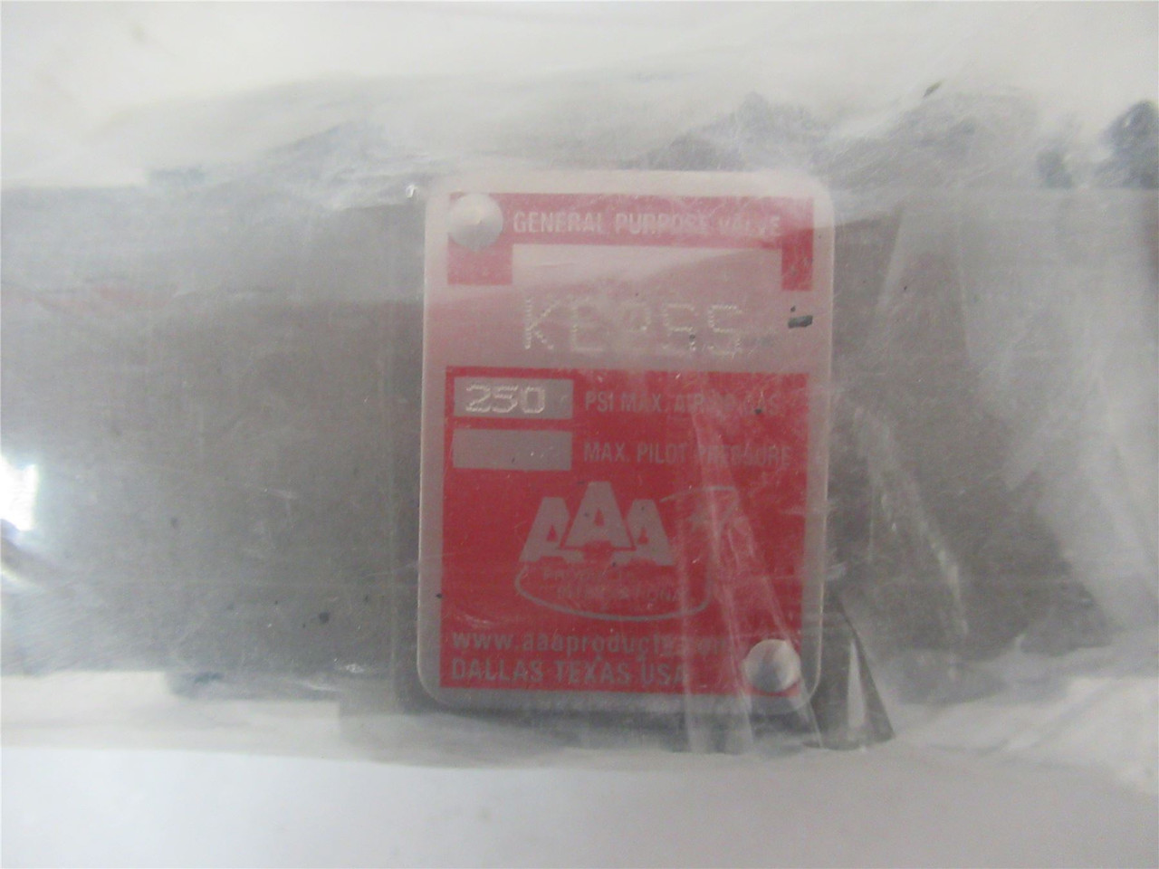 AAA Products KE2SS; Pneumatic Valve (handle is chipped)
