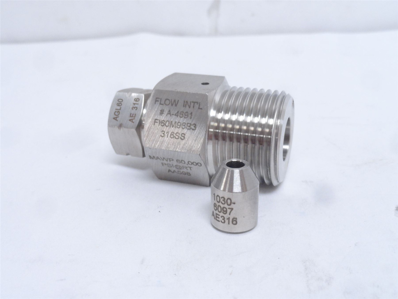 Flow International S-4691; Adapter SS 3/8"Tube FI60M96B3