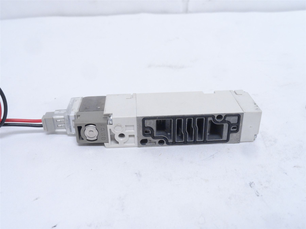 SMC VQZ2151 -5L1; Solenoid Air Control Valve 0.15-0.7MPa 24VDC