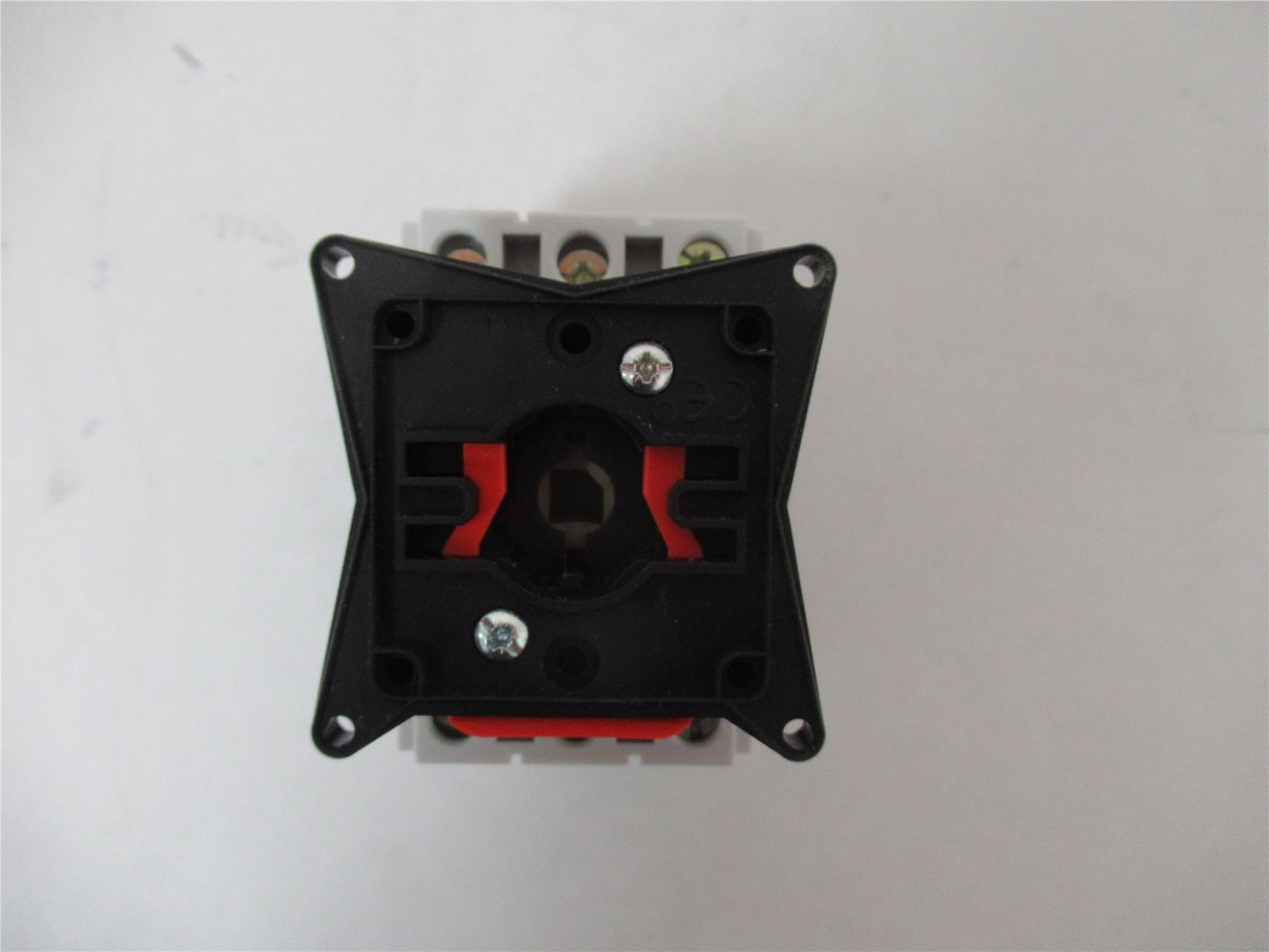 Schneider V2; Electric Base for use with Vario Series IP20 3P