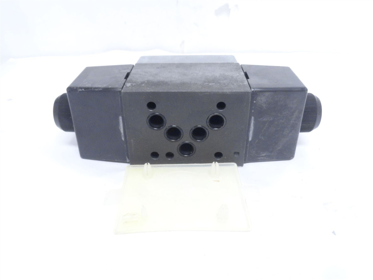 Eaton DG4V4-012C-M-W-B5-10; Vickers Control Valve 02-337076