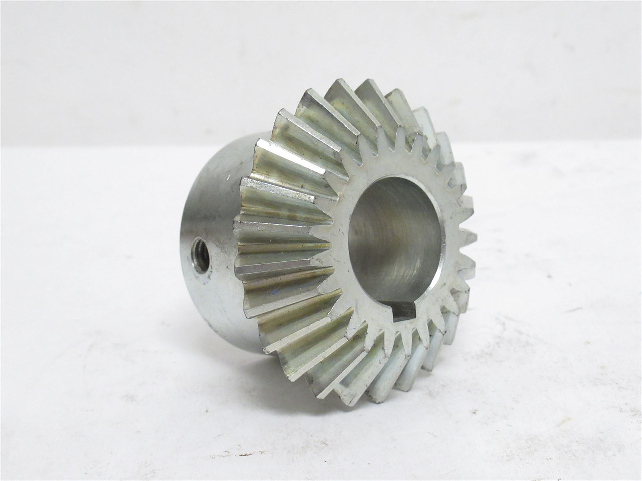 Martin HMK1025B; Straight Tooth Miter Gear 10DP; 25T; 1" Bore
