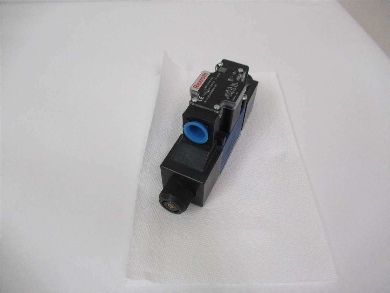 Rexroth R978875805; Hydraulic ControlValve 110 VAC