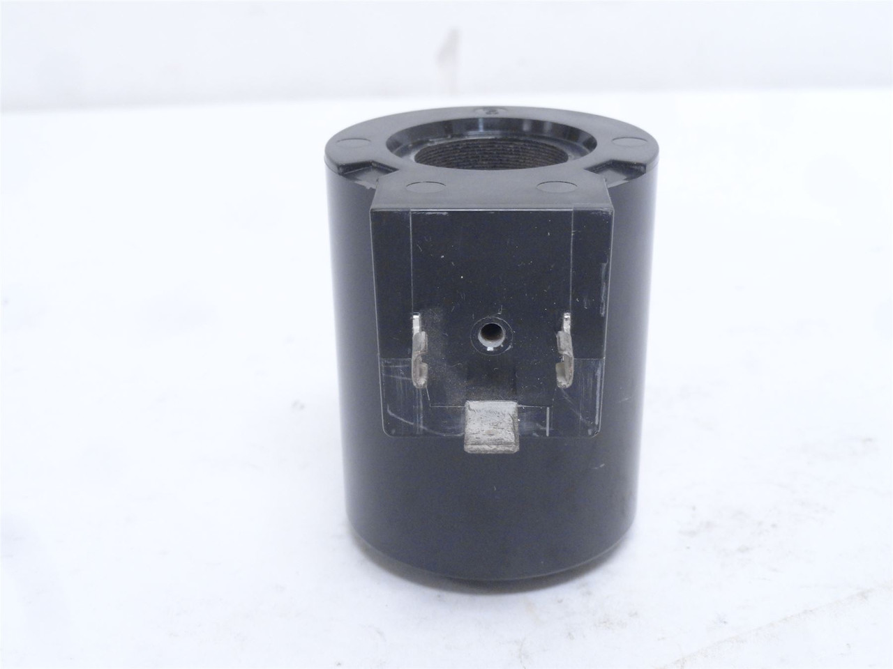 Nachi E115; Solenoid Coil; 110/120VAC; 3-Wire; 20mmID