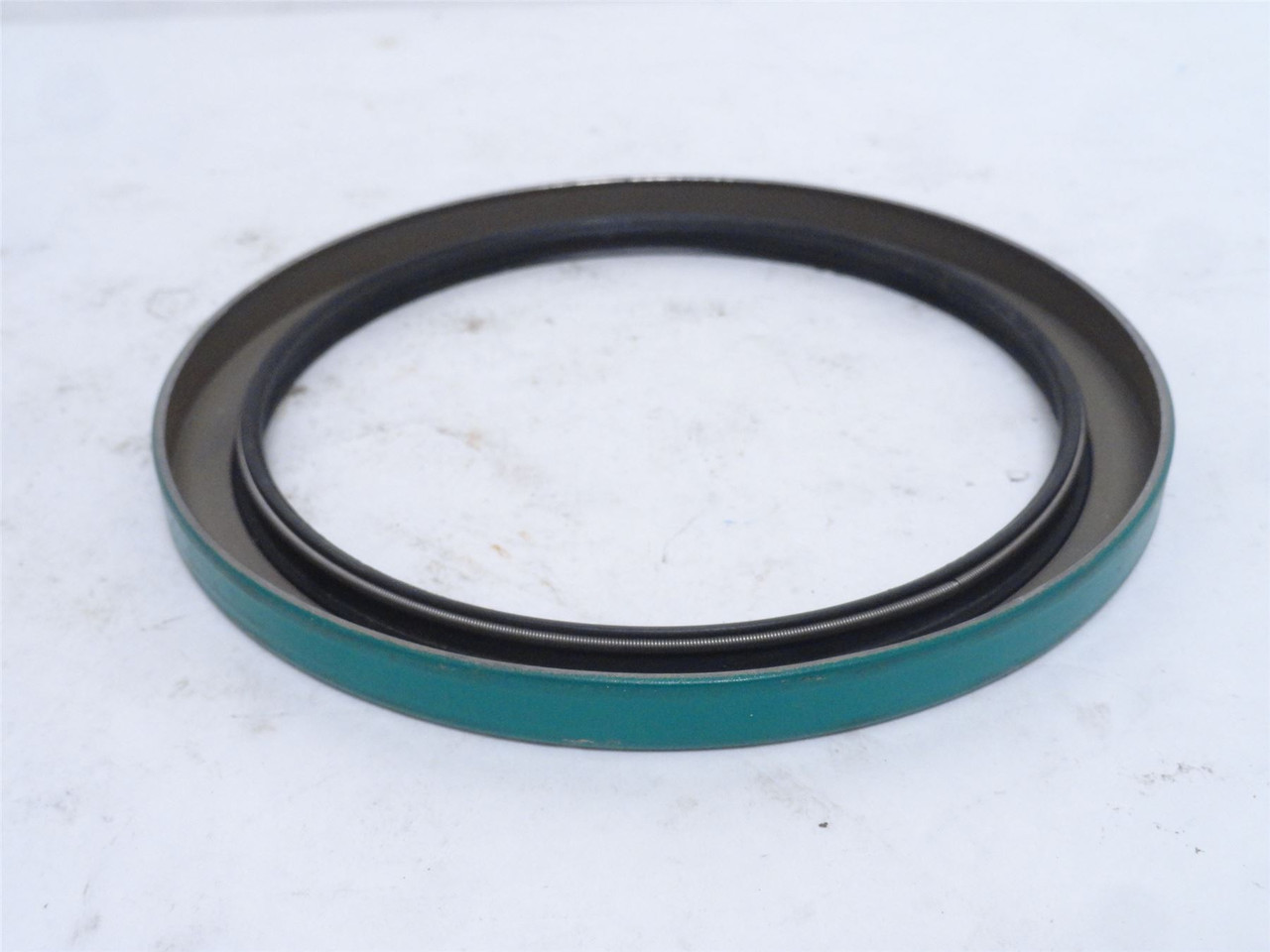 CR 54960; Double Lip Oil Seal; 5"ID x 6-3/4"OD x 1/2" Wide