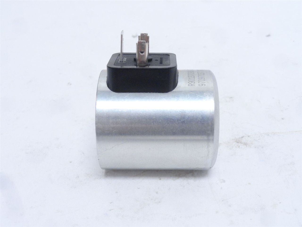 Bosch R901370939; Solenoid Coil; 24VDC; 29/32"ID; 3-Wire