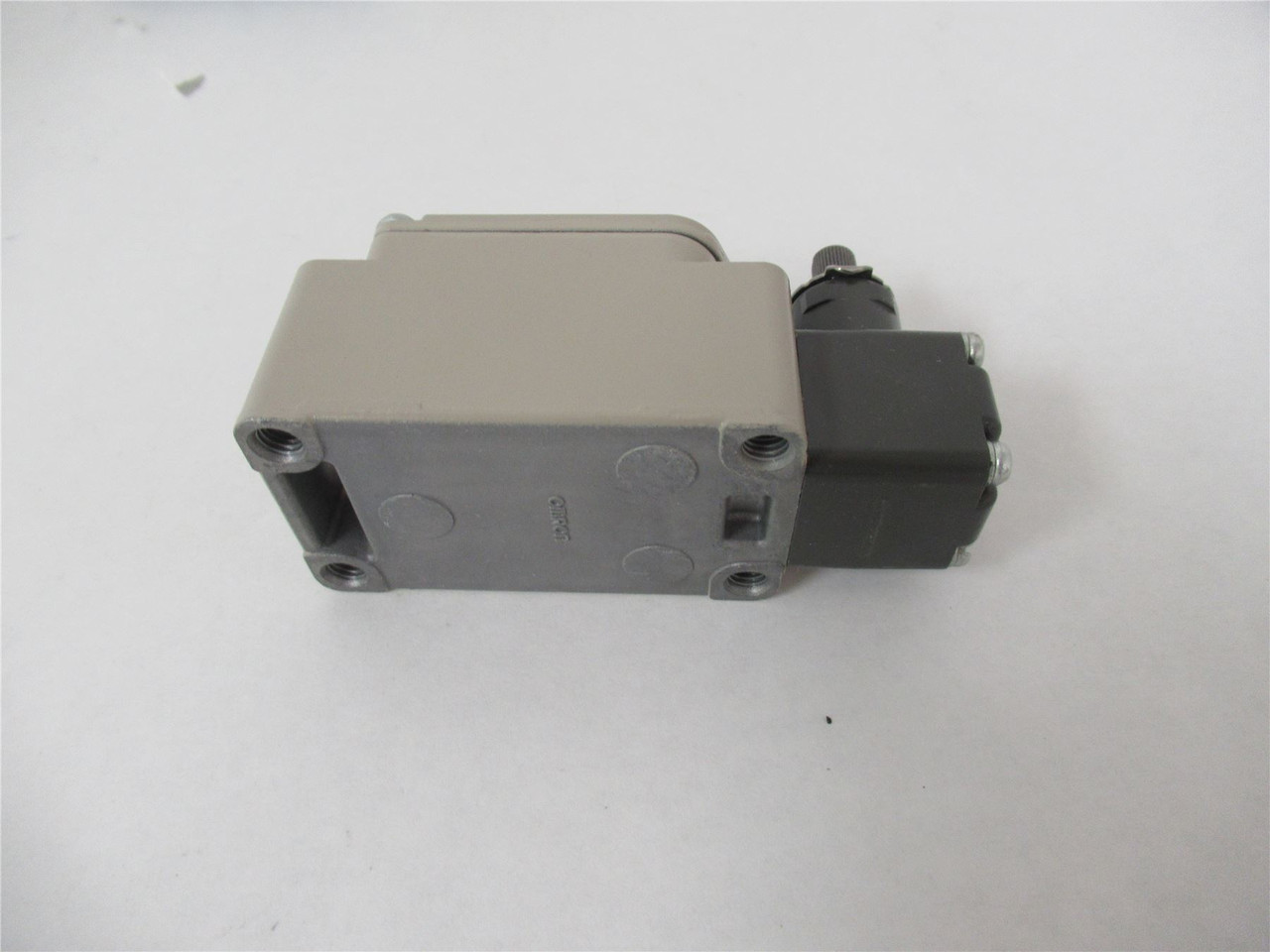 Omron WLRCA2; Limit Switch 2A 250VAC 48VDC