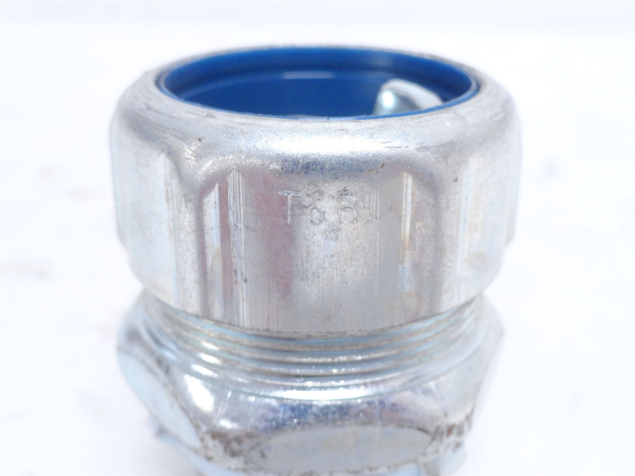 T&B 5234; Liquid-Tight Conduit Fitting; Size: 1"