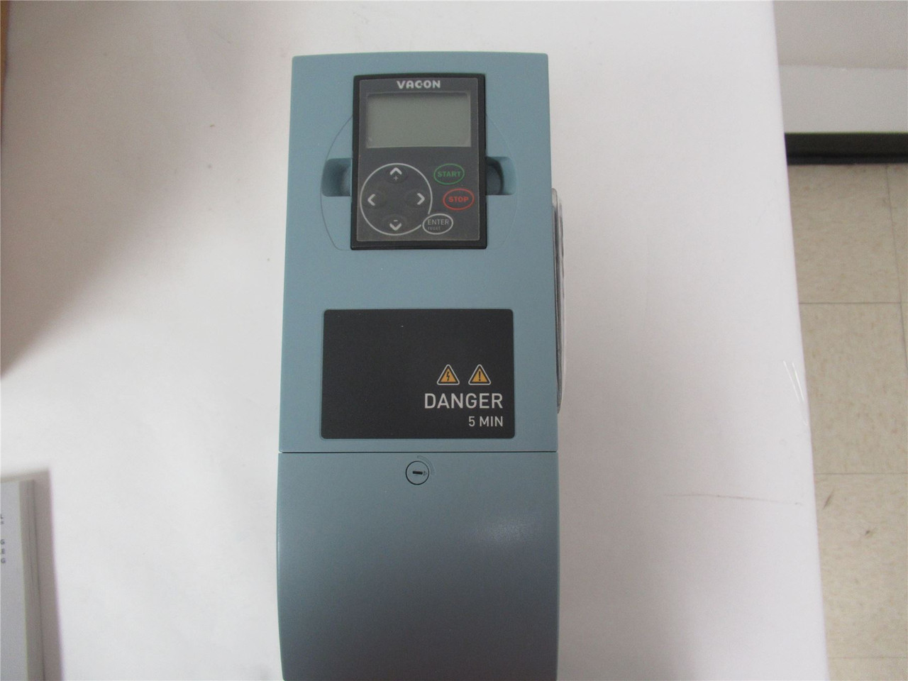 Danfoss Vacon NXL00035-C2H1SSS; AC Drive 1.5HP 480VAC 3P