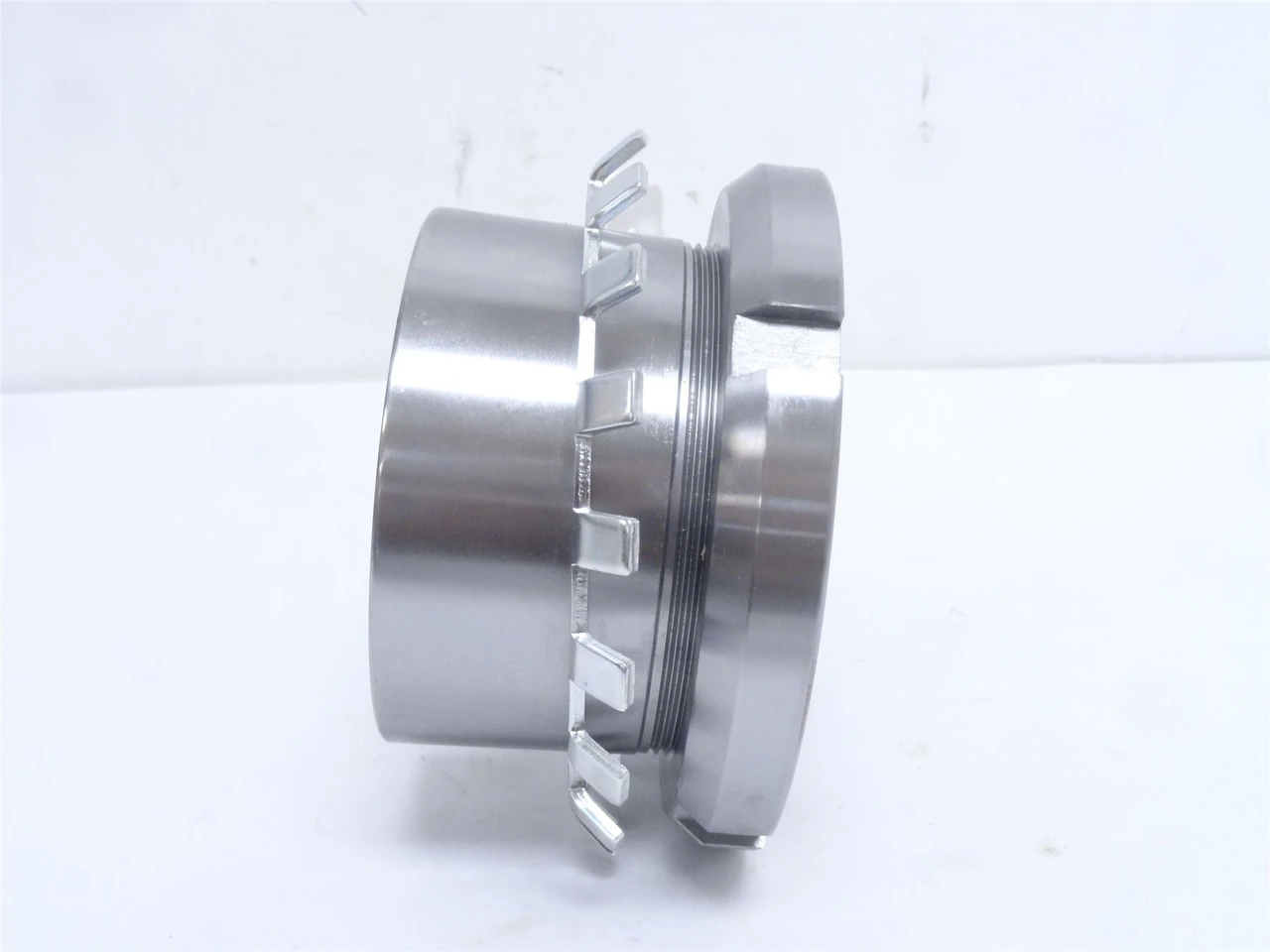 MFG- SNW22X3.15/16; Adapter Sleeve; 3-15/16"ID; Taper: 1:12
