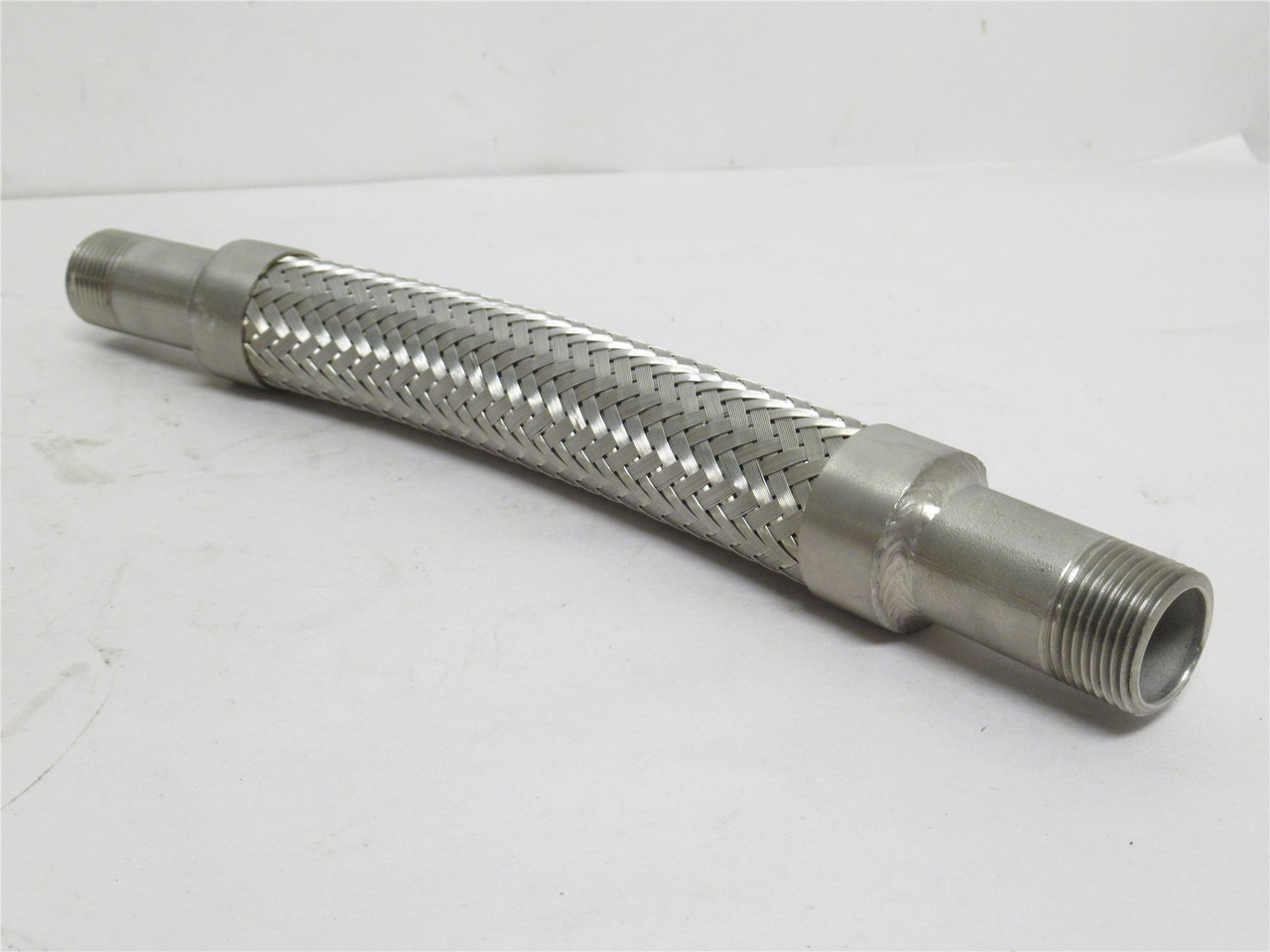 Kuriyama 5680K64; Extreme Temp Hose SS-304; 12" long x 3/4NPT