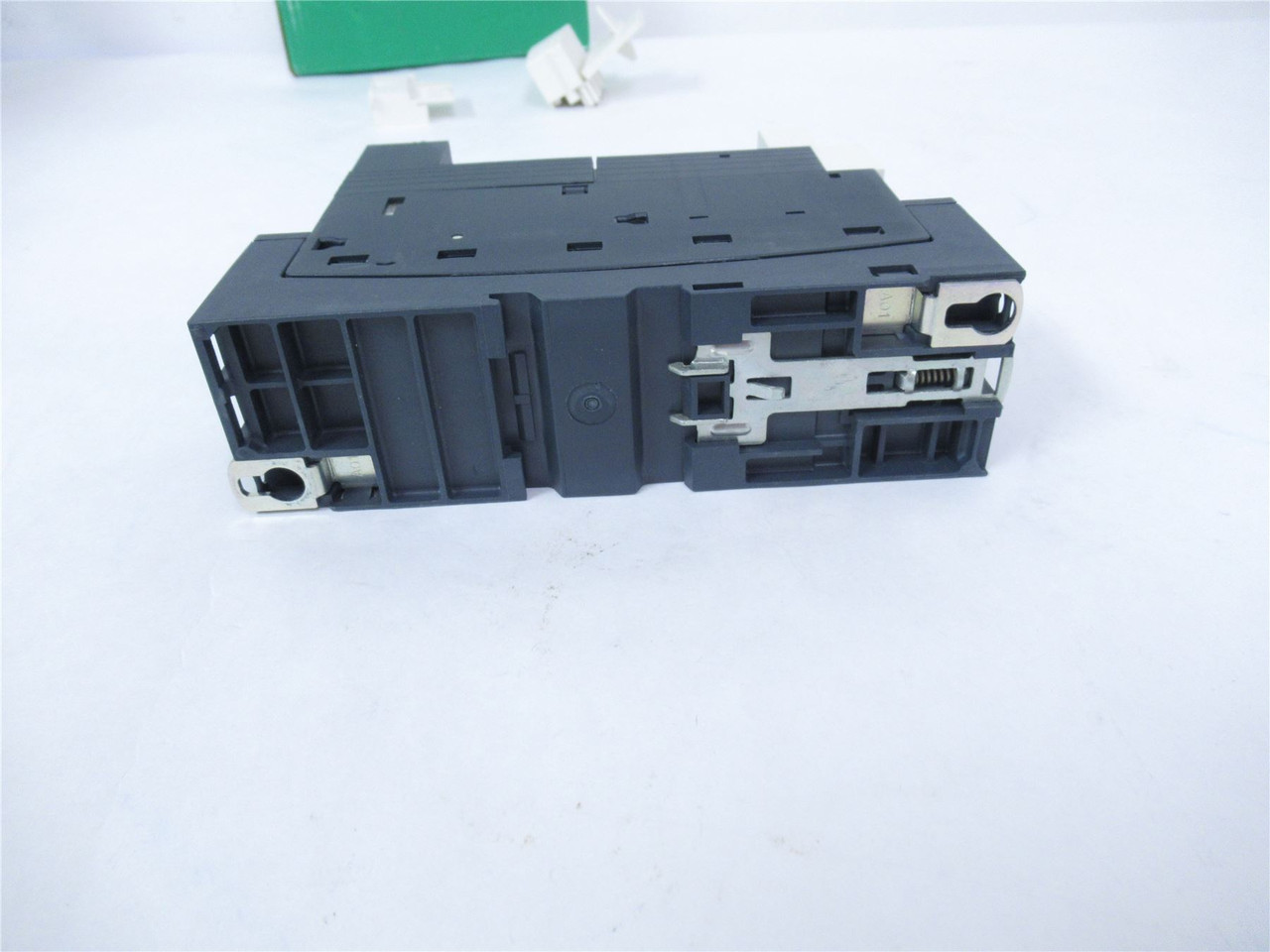 Schneider LUB32; Power Base - Starter; 600 VAC; 32A; 18.39KW