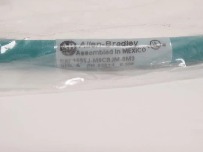 Allen-Bradley 1585J-M8CBJM-0M3 ; Ethernet Media RJ45 Patch Cord