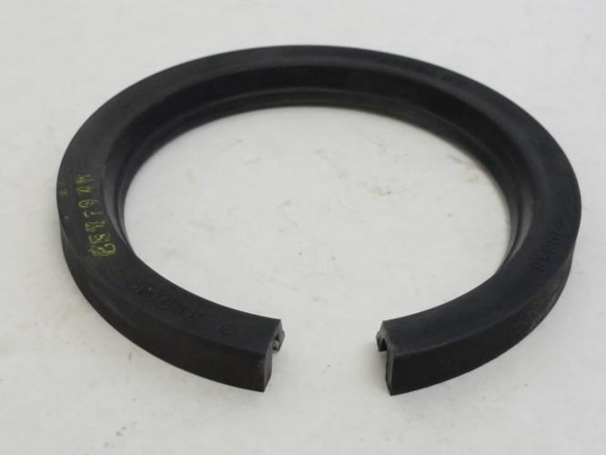 Garlock 25003-7941; Oil Seal; Split Right Side; 23X7941