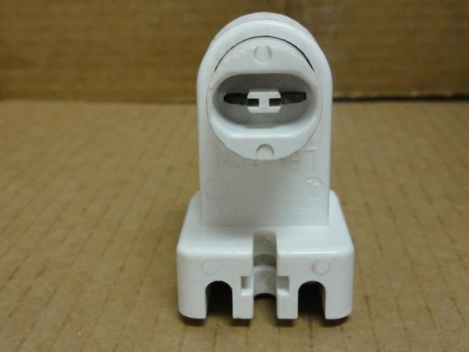 Leviton 464; Lamp Holder;660 Watt; 600V