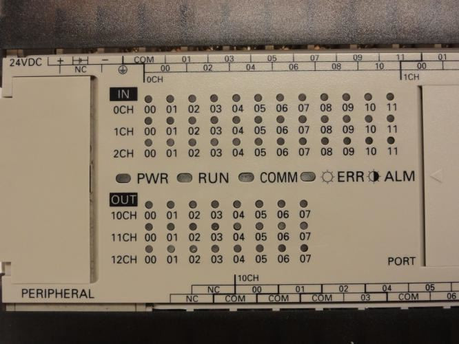 Omron CPM2A-60CDT1-D; Micro Programmable Controller 24VDC Input