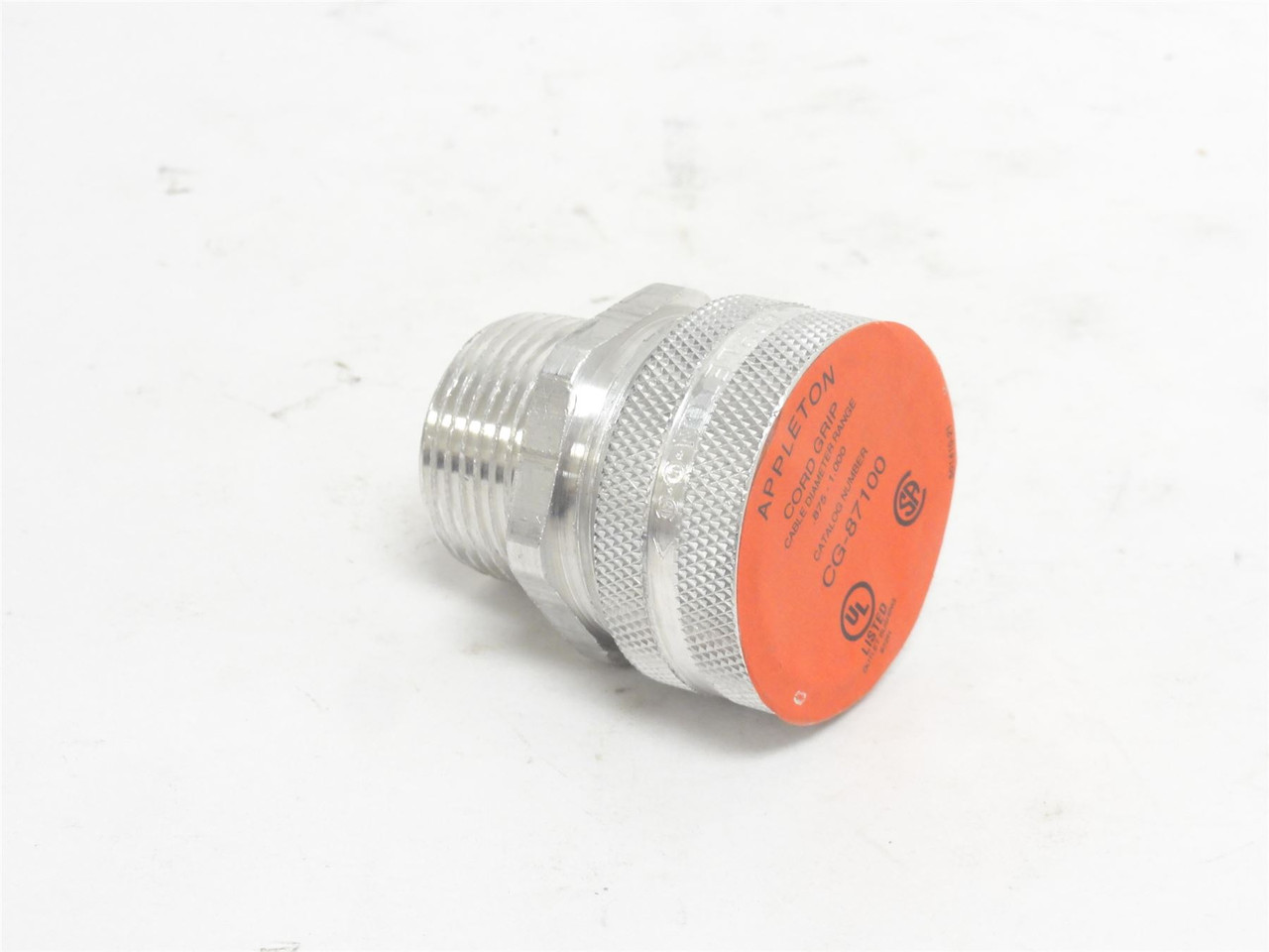 Appleton CG-87100; Aluminum Straight Cord Connector; Size: 1"