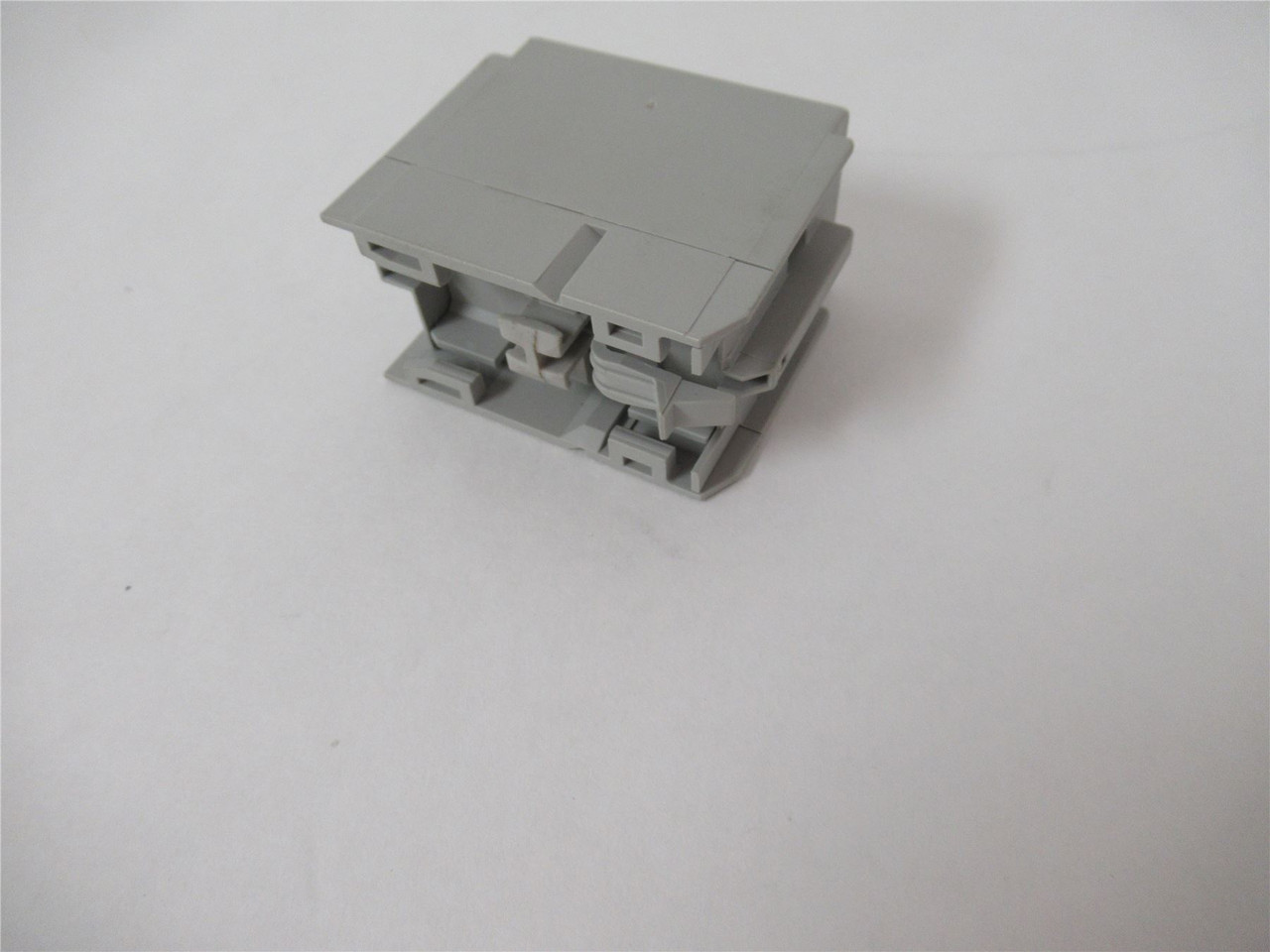 Allen-Bradley 100-F; Aux Contact Block 2-Pole 1 NO/1 NC 10A
