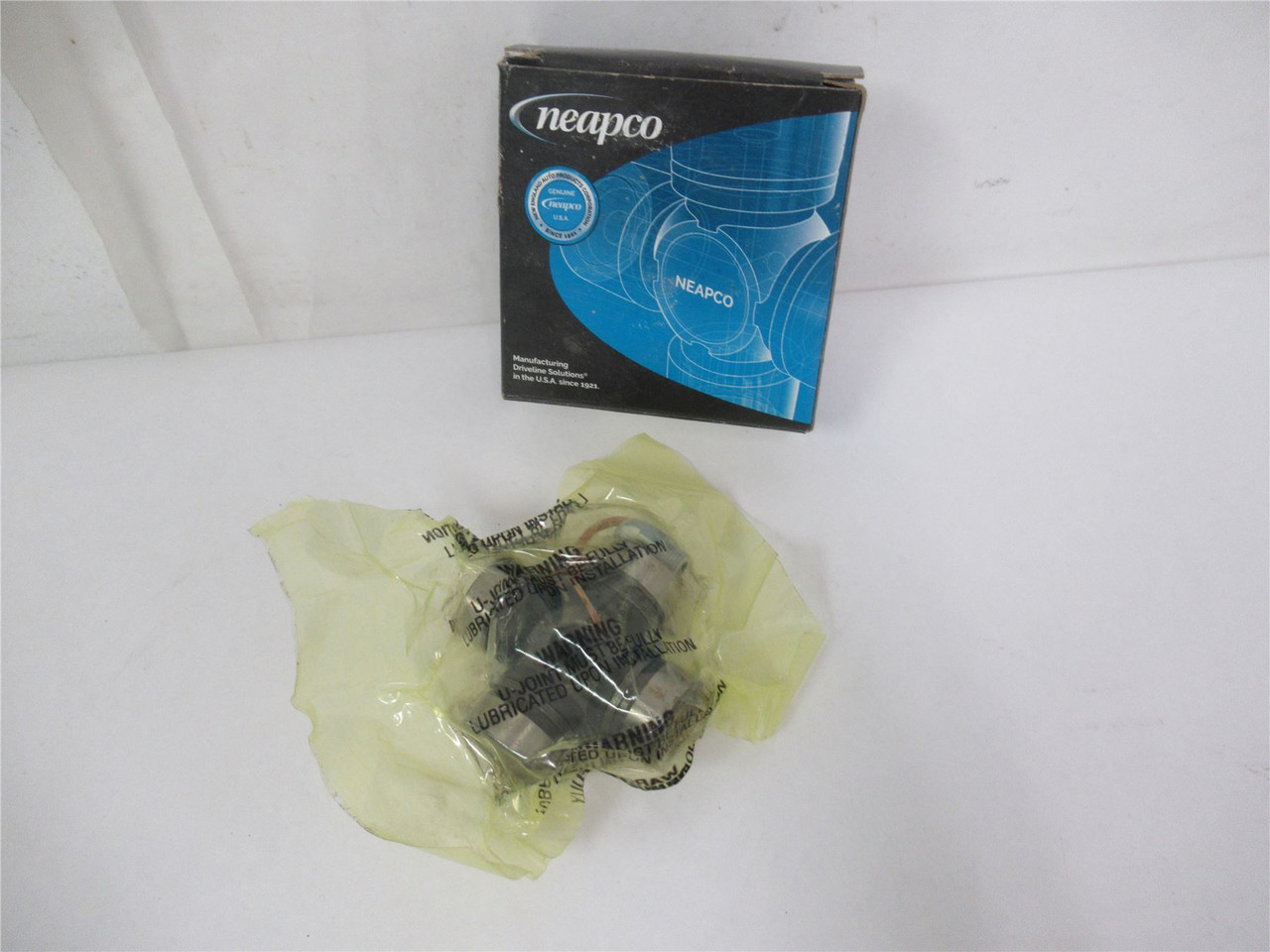 Neapco 1-0170; Universal Joint 1000 Series  0.938" Cap Size