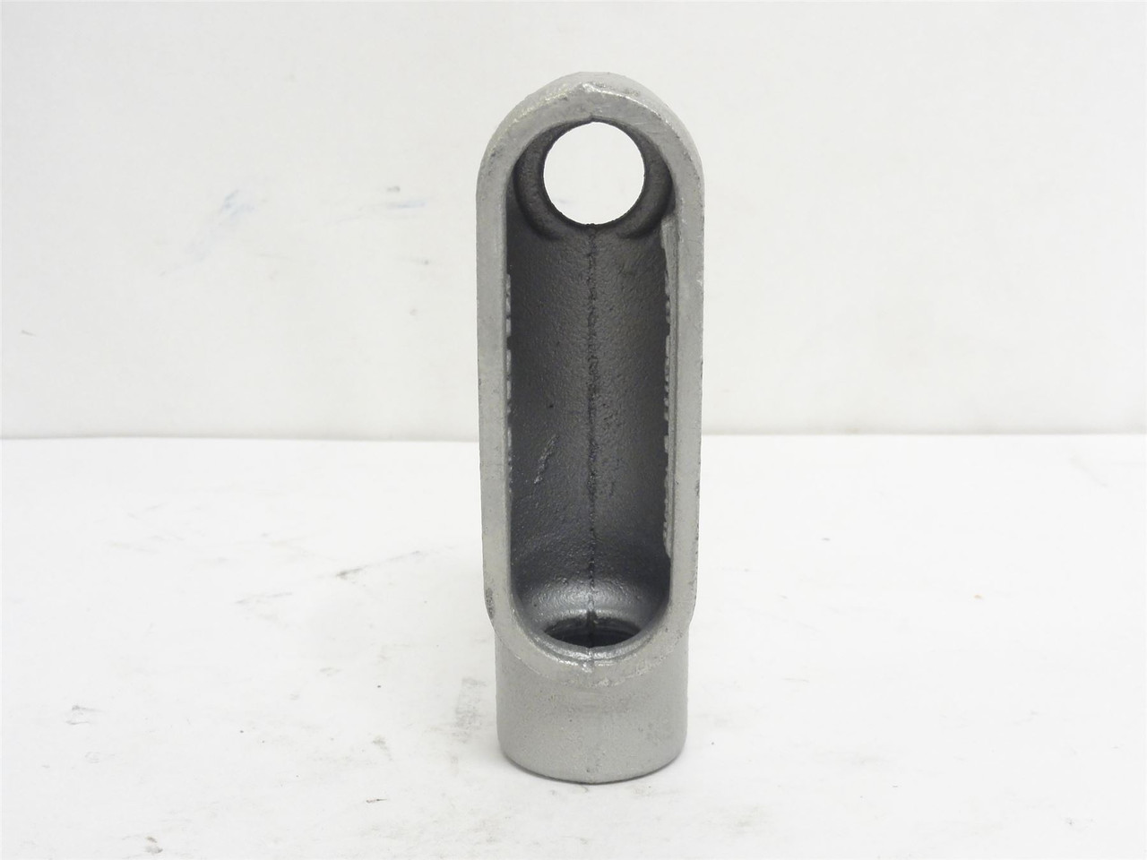 Crouse-Hinds LB27; Conduit Body; Type LB; 90Deg; Size: 3/4FNPT