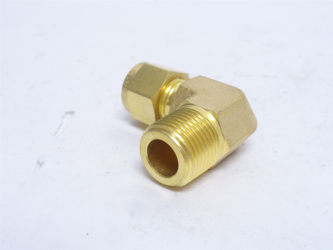 DK-LOK DLM-6-6N-B; Brass Elbow; 90Deg; 3/8NPT x 3/8" Tube