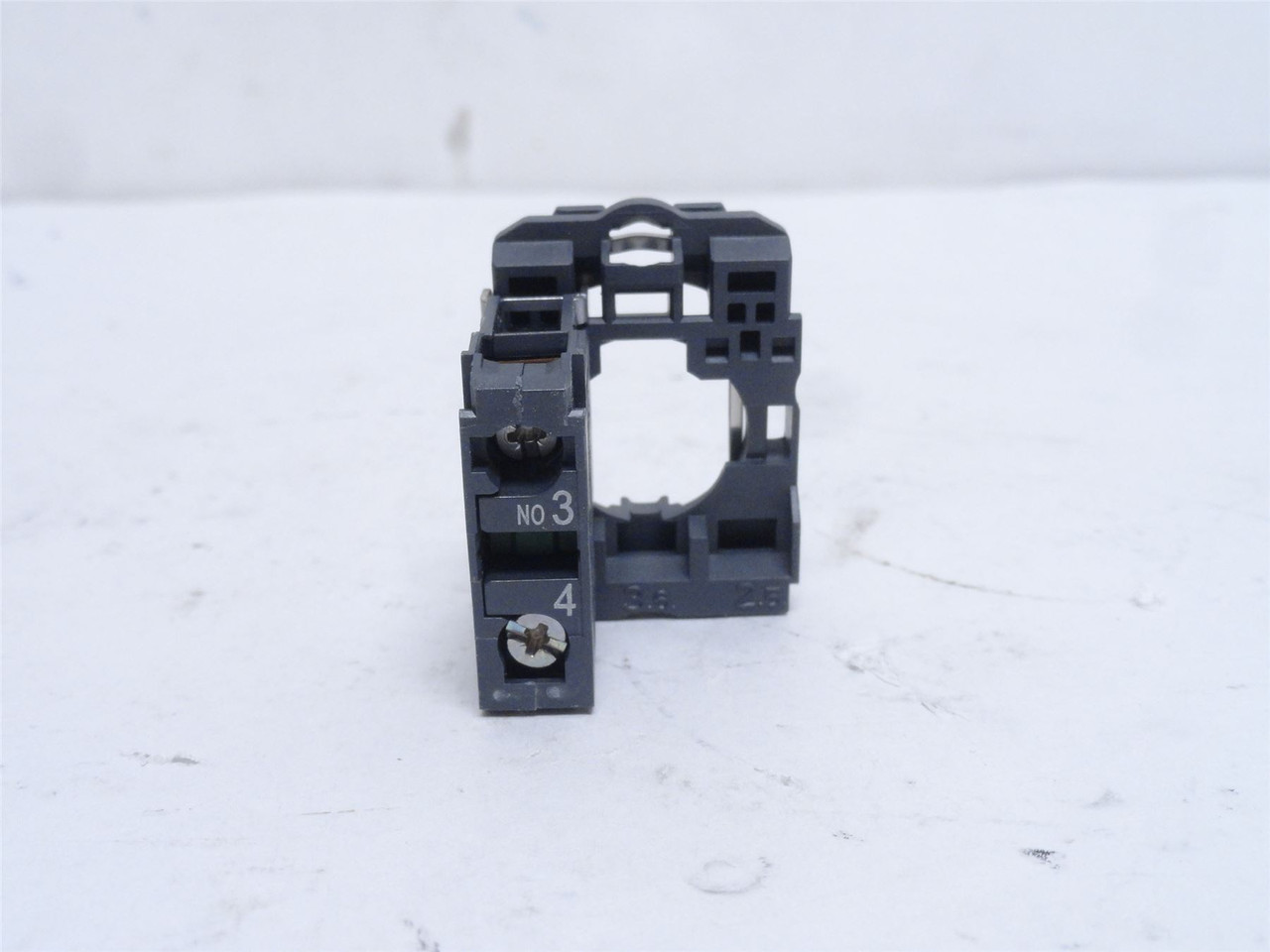 Schneider ZB5-AZ101; Light Block; W/Body Fixing Collar; 1-NO