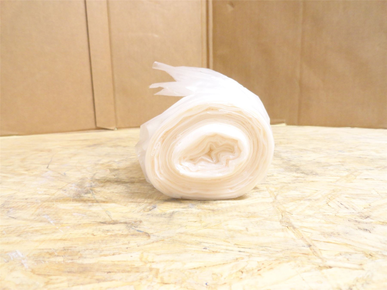 Rollpak RH-833N; Lot-32 Rolls Natural HDPE Can Liner; 24"x33"