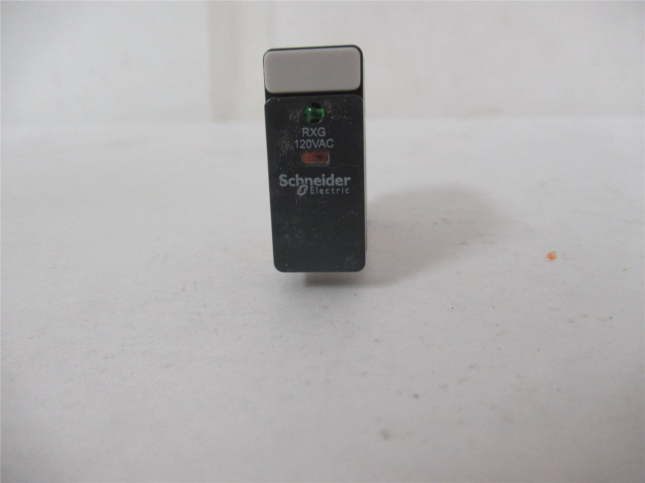 Schneider RXG23F7; RELAY 2CO 5A@250VAC 120VAC COIL LED