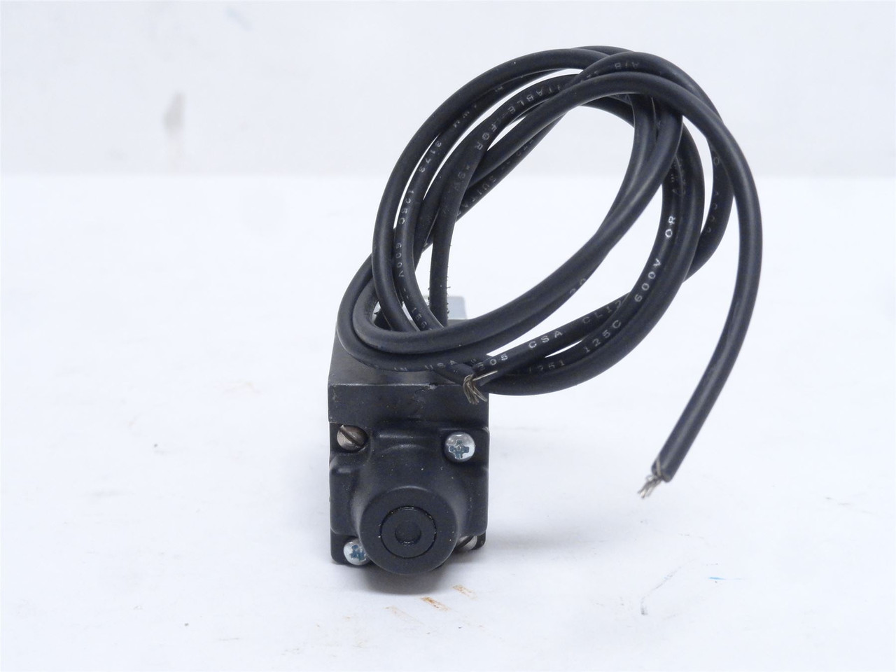 Numatics 031SA400O000030; Solenoid Air Valve; 150PSI; 110/120V