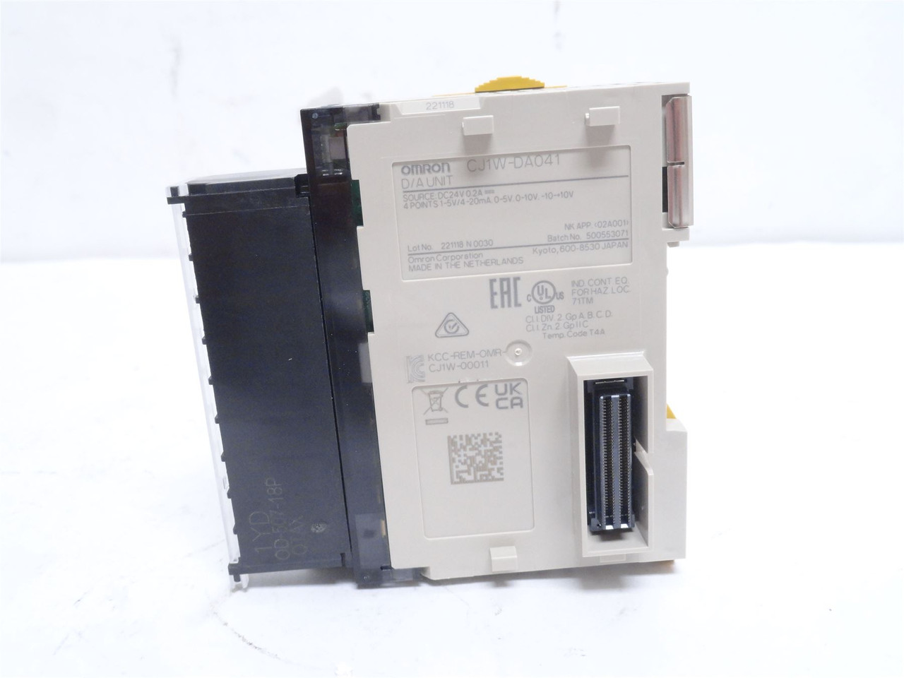 Omron CJ1W-DA041; Output Module 24VDC; 20mA; 4-Points