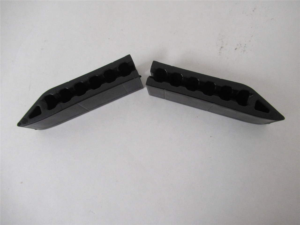 AmbaFlex 30010464SKU; Wearguides End Tip Left/Right 24x18x85