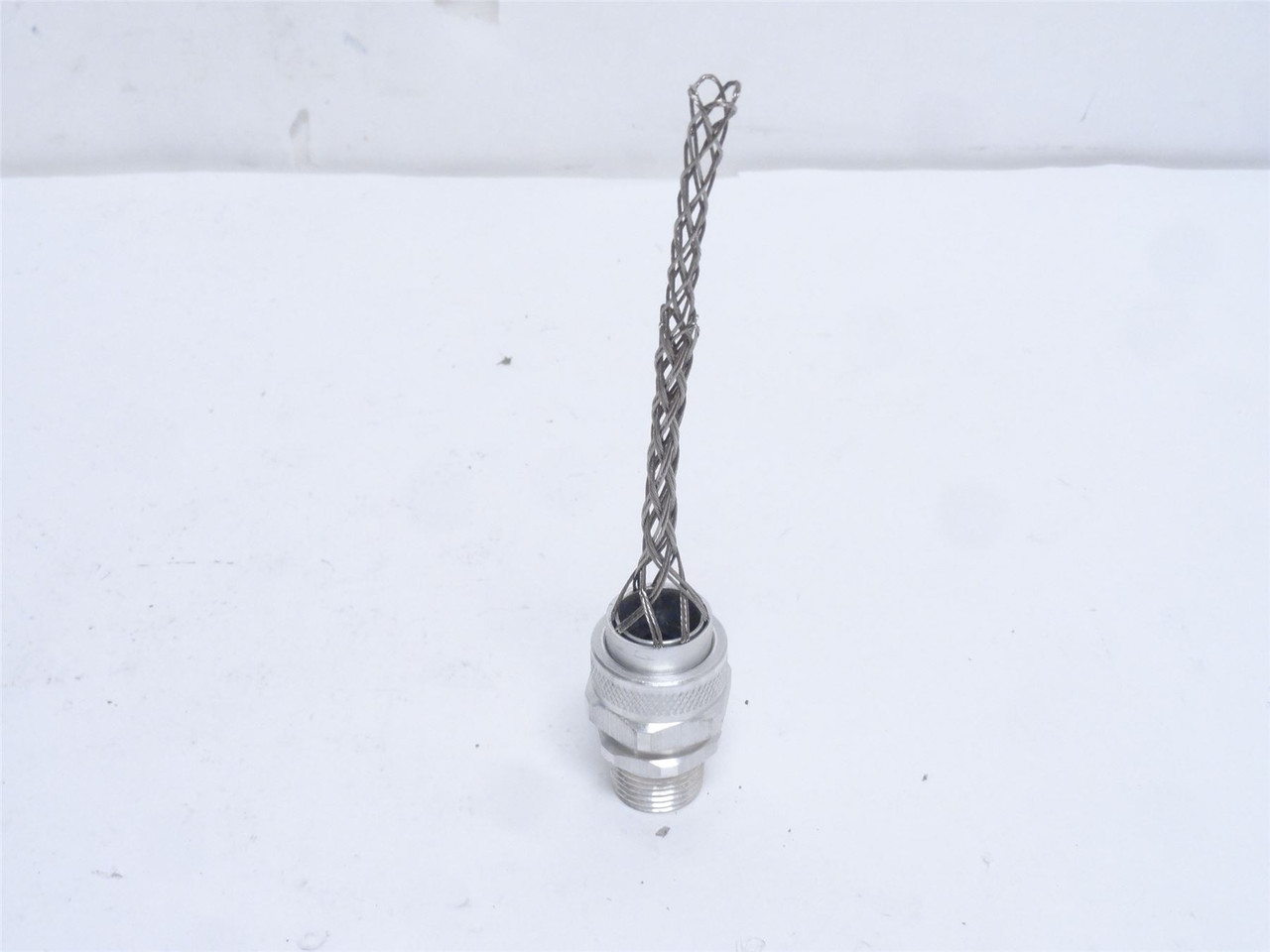 Woodhead 36251; Deluxe Cord Grips Strain Relief 1/2NPT